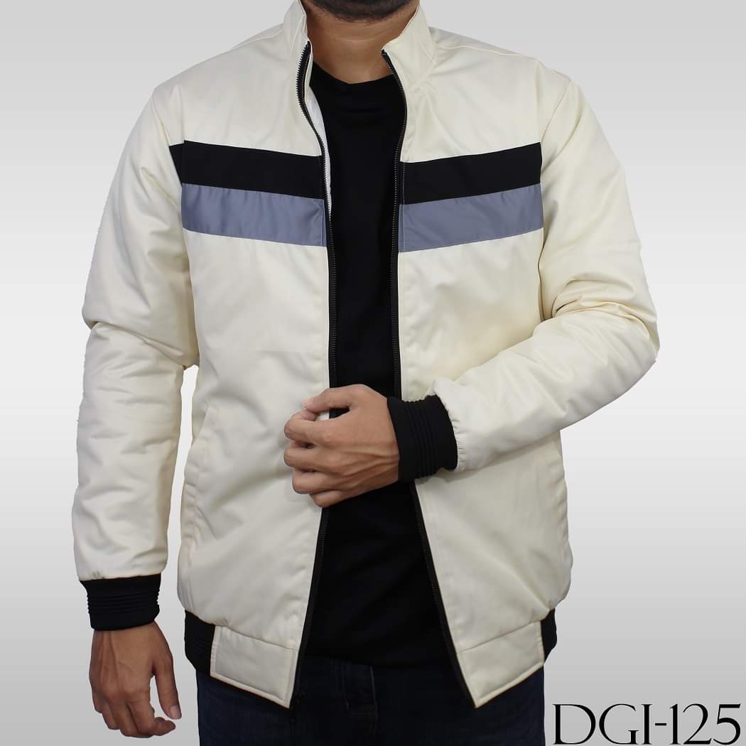 Cream White Design High-Neck Jacket